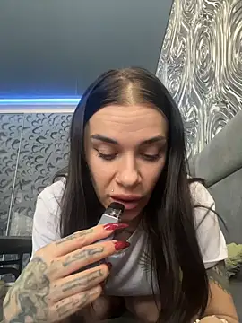 Queen of pain online show from 21, 2, 2026