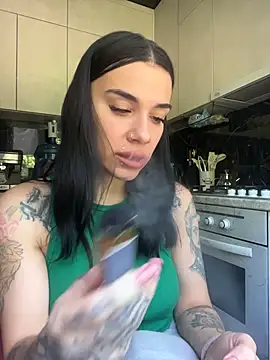 Queen of pain online show from 28, 6, 2026