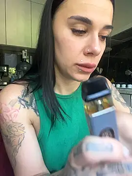 Queen of pain online show from 2, 7, 2026