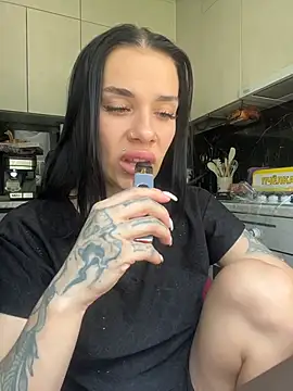 Queen of pain online show from 15, 7, 2026
