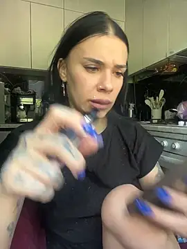 Queen of pain online show from 17, 7, 2026
