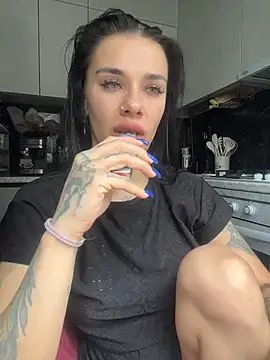 Queen of pain online show from 24, 7, 2026
