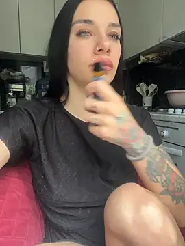 Queen of pain online show from 25, 7, 2026