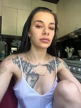 Queen of pain online show from 27, 7, 2026
