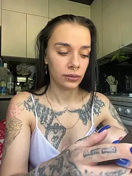Queen of pain online show from 30, 7, 2026