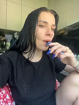 Queen of pain online show from 3, 8, 2026