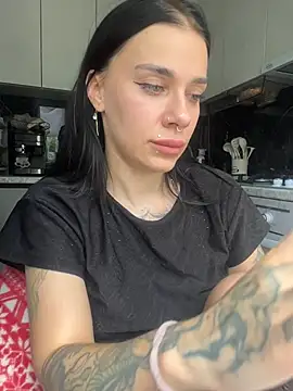 Queen of pain online show from 3, 8, 2026
