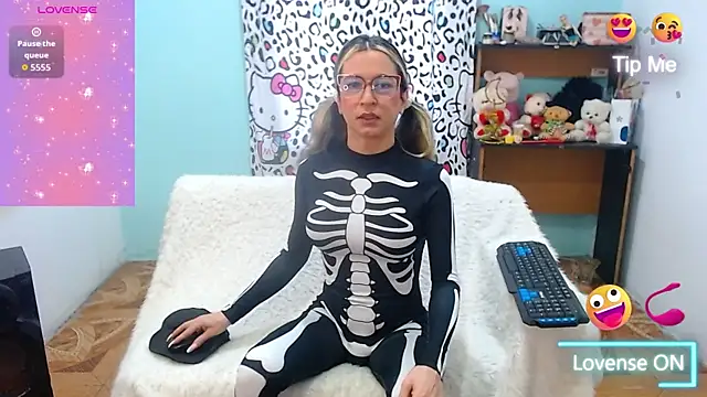 heidy sweetts online show from 26, 10, 2025