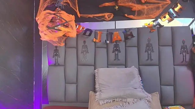  MiaBrown  online show from 1, 11, 2025