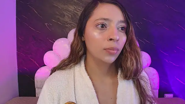  MiaBrown  online show from 7, 5, 2026