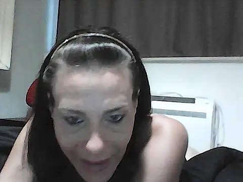 Emyly83 online show from 31, 7, 2026