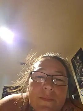 Snapshot of angelbaby1998 chatting on 5, 7, 2026 angelbaby1998 online show from 5, 7, 2026