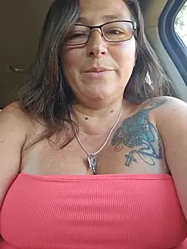 Snapshot of angelbaby1998 chatting on 7, 7, 2026 angelbaby1998 online show from 7, 7, 2026