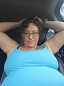 Snapshot of angelbaby1998 chatting on 14, 7, 2026 angelbaby1998 online show from 14, 7, 2026