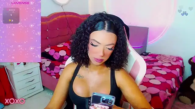 Snapshot of Tanedra_collings chatting on 9, 2, 2026 Tanedra collings online show from 9, 2, 2026