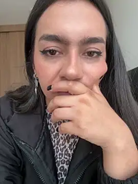 Snapshot of Nicollemays chatting on 17, 4, 2026 Nicollemays online show from 17, 4, 2026