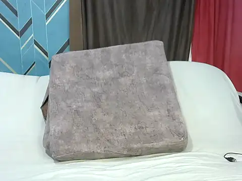 Lusty vybez online show from 11, 2, 2025