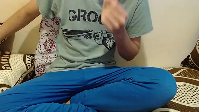 Alexdelarge323 online show from 10, 9, 2025