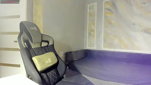 eva rose7 online show from 4, 8, 2026