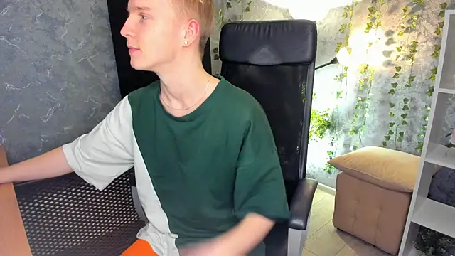 AlexxSweet online show from 20, 12, 2024