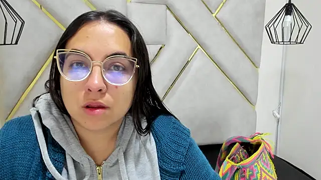 nalalye cruzz  online show from 1, 3, 2025