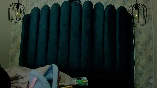 Snapshot of nalalye_cruzz_ chatting on 4, 6, 2026 nalalye cruzz online show from 4, 6, 2026
