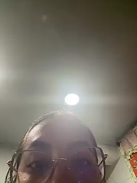 nalalye cruzz  online show from 6, 7, 2026