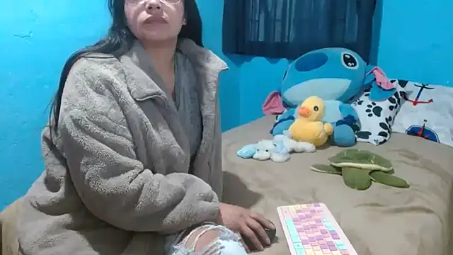 clarisse69 online show from 6, 2, 2025