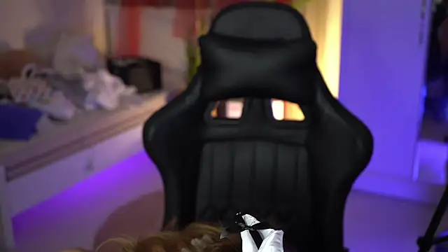 VixenMia online show from 27, 12, 2024