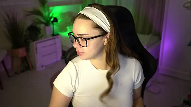 VixenMia online show from 13, 1, 2025