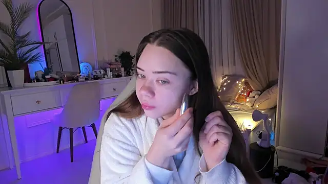 VixenMia online show from 28, 2, 2025