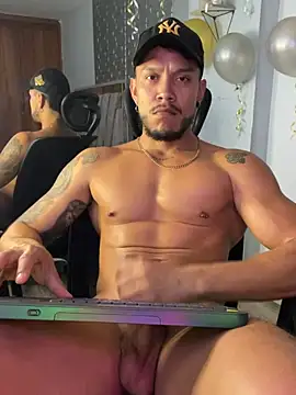 ARON TAYLER01 online show from 1, 3, 2025