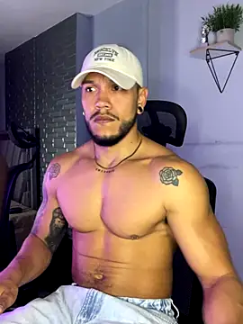 ARON TAYLER01 online show from 6, 10, 2025