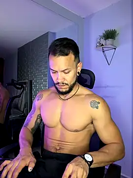 ARON TAYLER01 online show from 16, 12, 2025