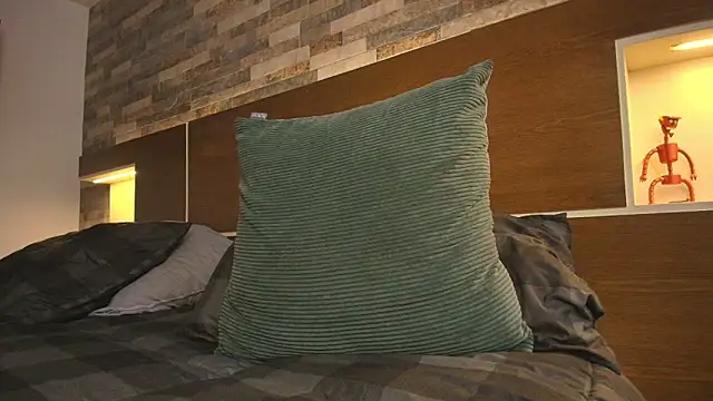 alicewilloww online show from 17, 1, 2026