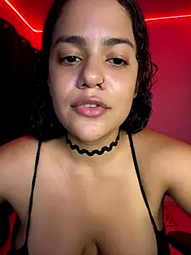 Snapshot of demonaughtyyy chatting on 21, 10, 2025 demonaughtyyy online show from 21, 10, 2025