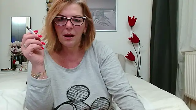 Snapshot of YulliaMilf chatting on 25, 2, 2025 YulliaMilf online show from 25, 2, 2025