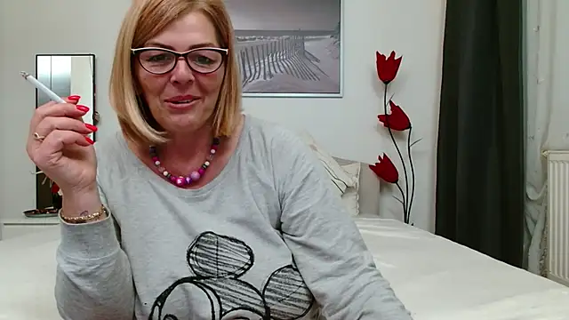 Snapshot of YulliaMilf chatting on 26, 2, 2025 YulliaMilf online show from 26, 2, 2025