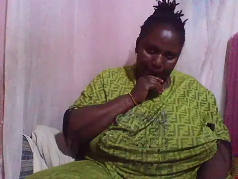 Snapshot of big_clits chatting on 7, 10, 2025 big clits online show from 7, 10, 2025