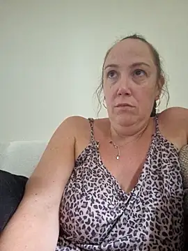 Wisie Cutie online show from 13, 9, 2025