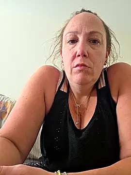 Wisie Cutie online show from 8, 5, 2026