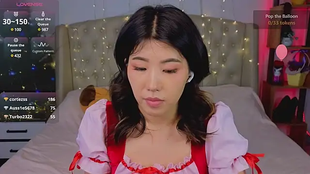 Wendy  Hills online show from 31, 12, 2024