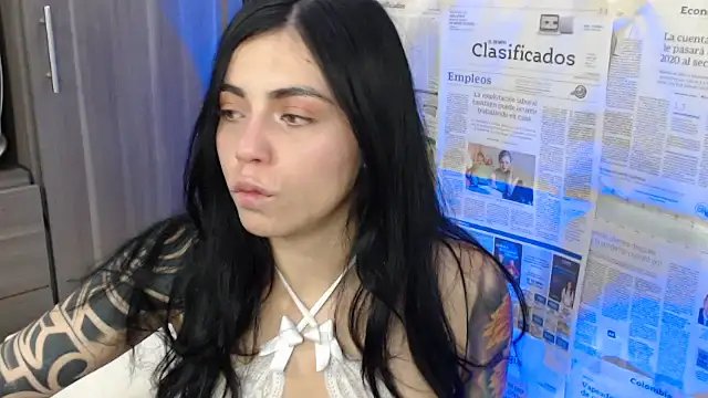 Snapshot of i_am_nina_ chatting on 4, 3, 2025 i am nina  online show from 4, 3, 2025