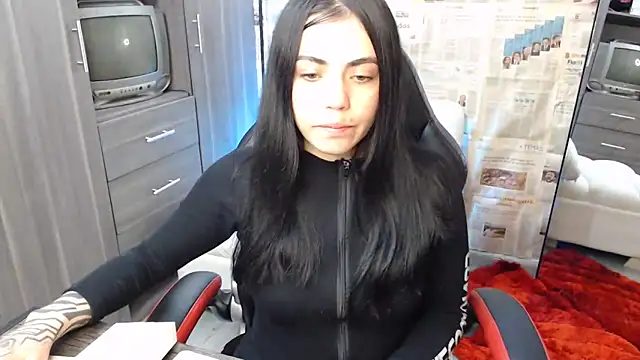Snapshot of i_am_nina_ chatting on 10, 9, 2025 i am nina  online show from 10, 9, 2025