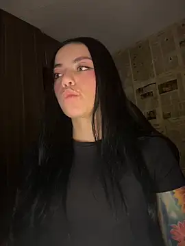 i am nina  online show from 3, 5, 2026