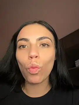 i am nina  online show from 4, 8, 2026