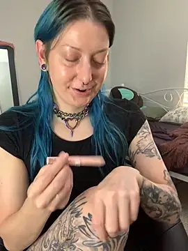 MissCumberdale online show from 9, 9, 2025