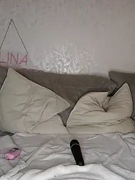 Snapshot of SexyDreamercouple89 chatting on 21, 11, 2025 SexyDreamercouple89 online show from 21, 11, 2025