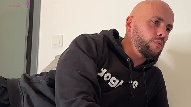Snapshot of tim_beard chatting on 18, 5, 2026 tim beard online show from 18, 5, 2026