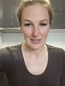 MaviePearl online show from 27, 2, 2025